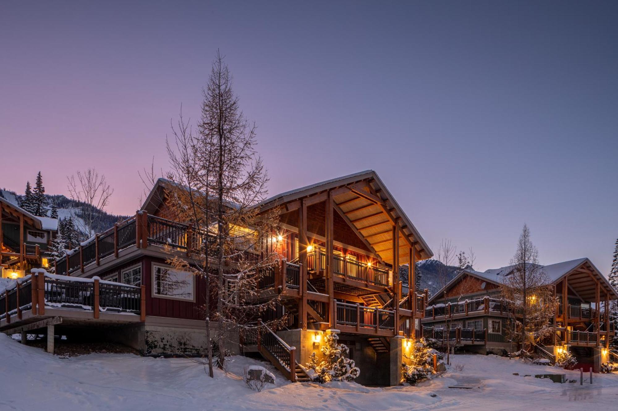 Lush Mountain Accommodations Golden Luaran gambar