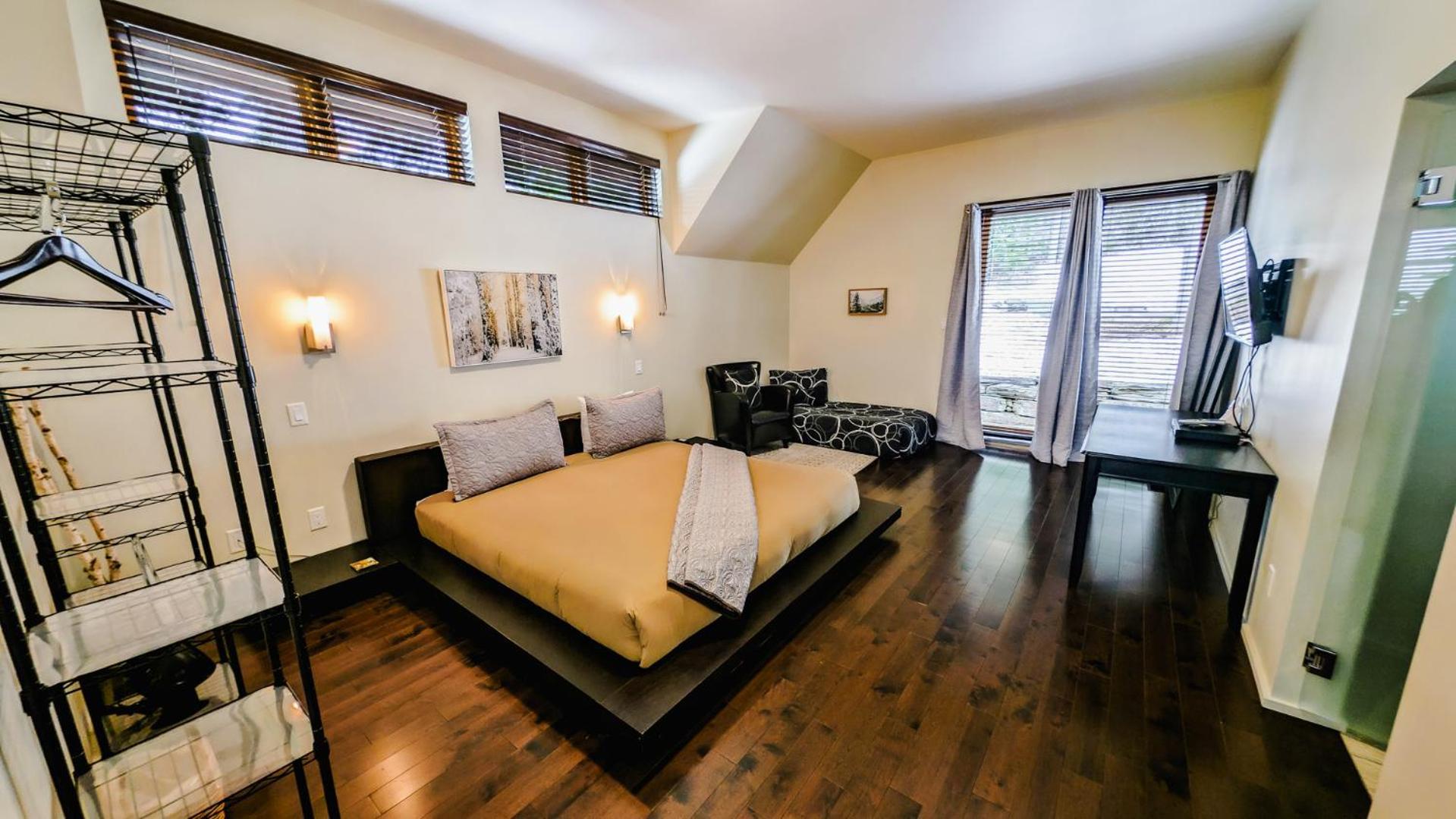 Lush Mountain Accommodations Golden Luaran gambar