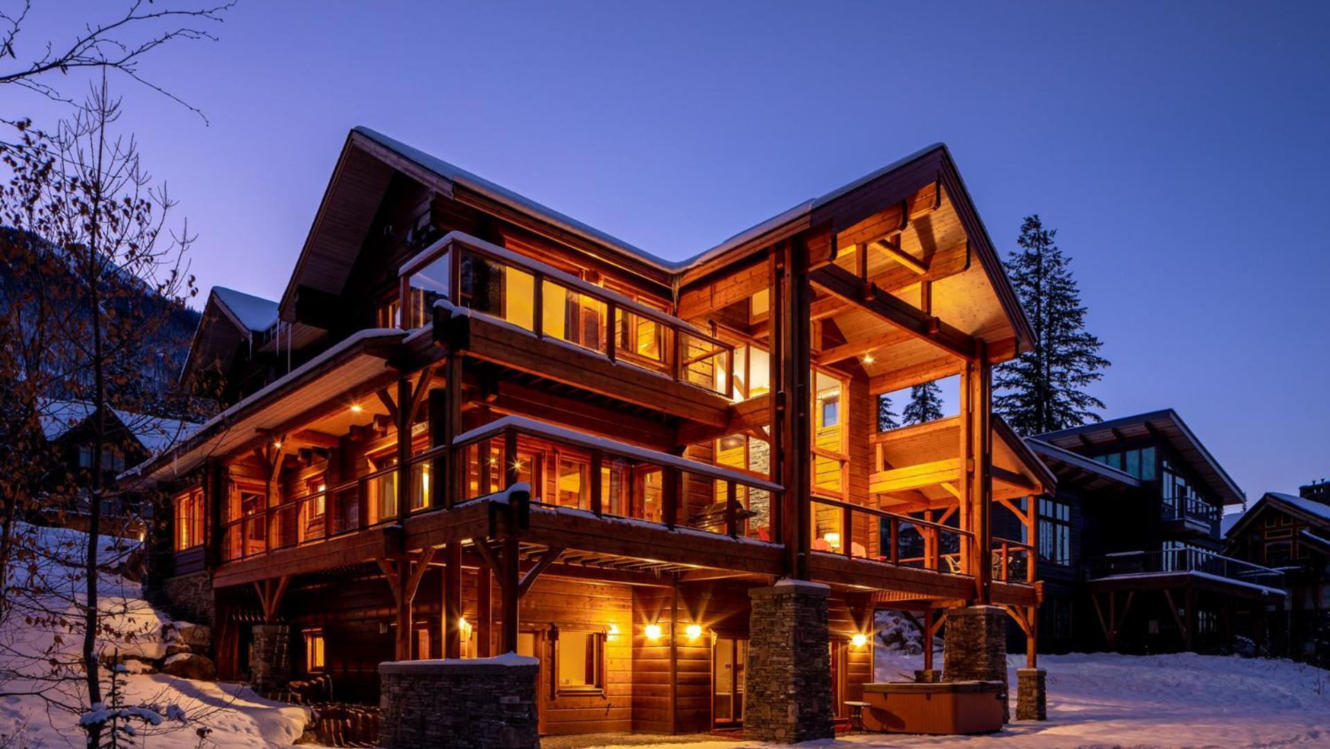 Lush Mountain Accommodations Golden Luaran gambar