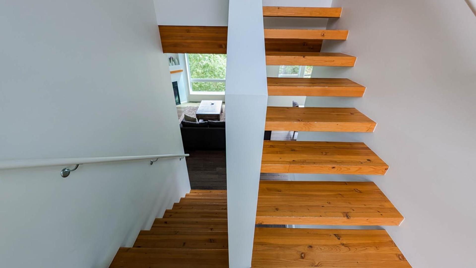 Lush Mountain Accommodations Golden Bilik gambar